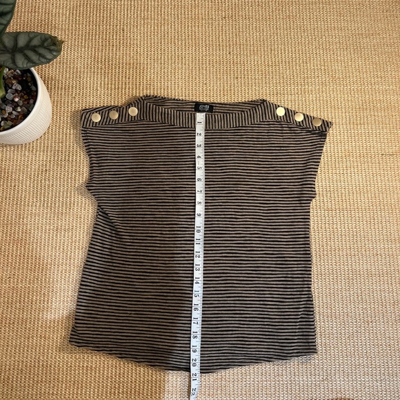 Striped Black and Grey shortsleeved JONES New York top - Picture 4 of 4